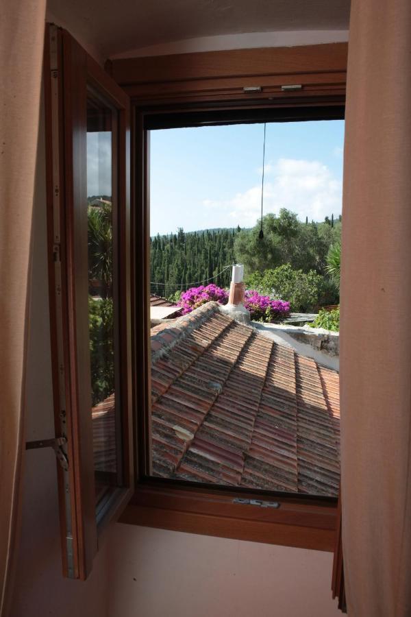 Luxury Stone Villa Fiskardo Exterior photo