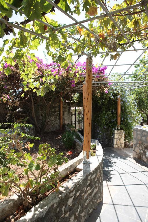 Luxury Stone Villa Fiskardo Exterior photo